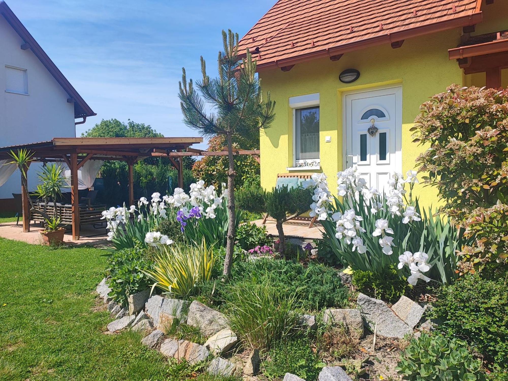 Eva Haza Nyugalom/Pihenes/Relax Villa Sopron Exterior foto